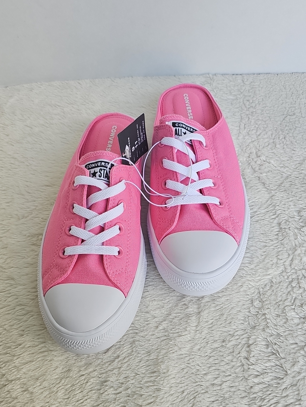 Converse  Women's Pink Canvas Low-Top Slip-On Sneakers